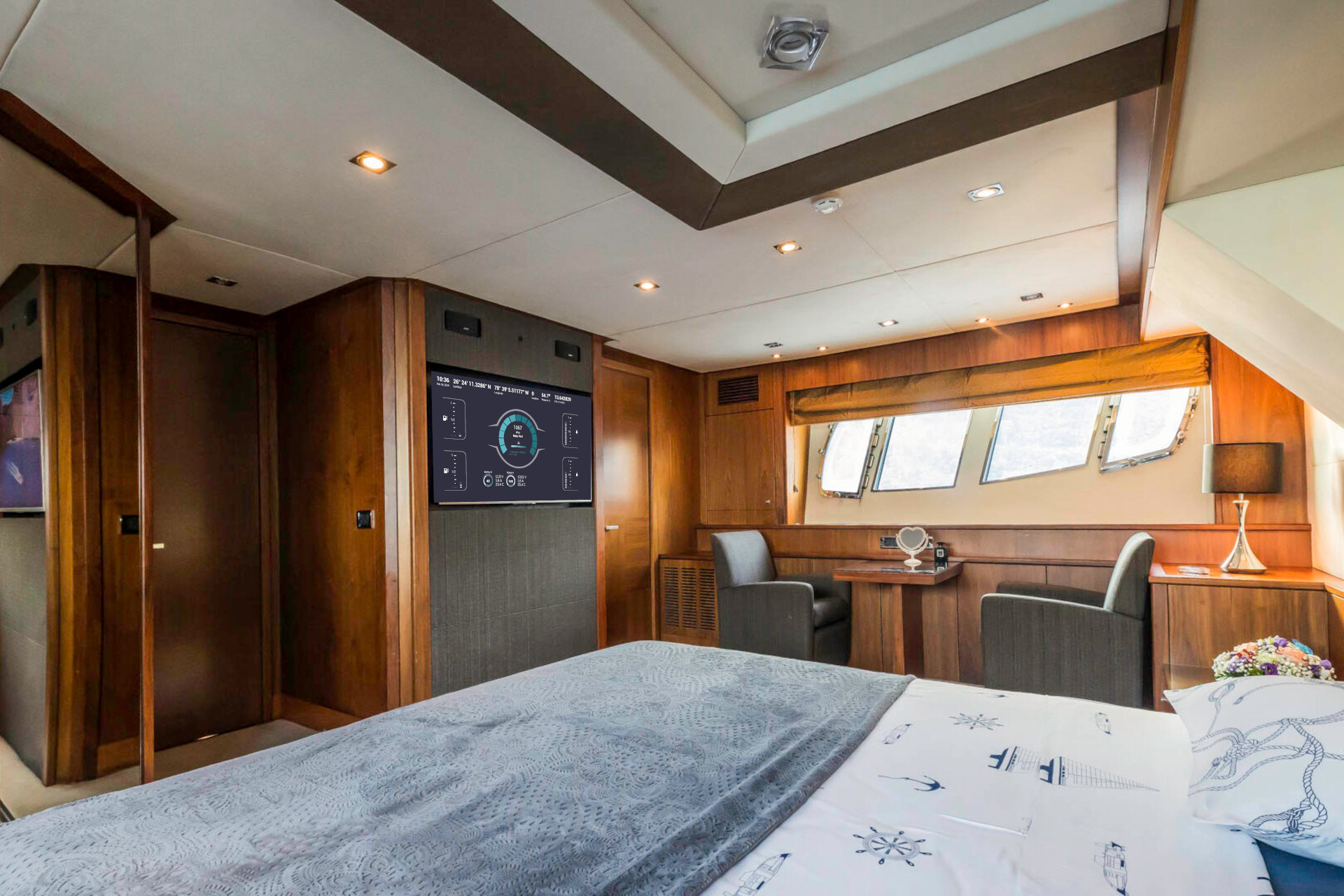 master bedroom misc screen